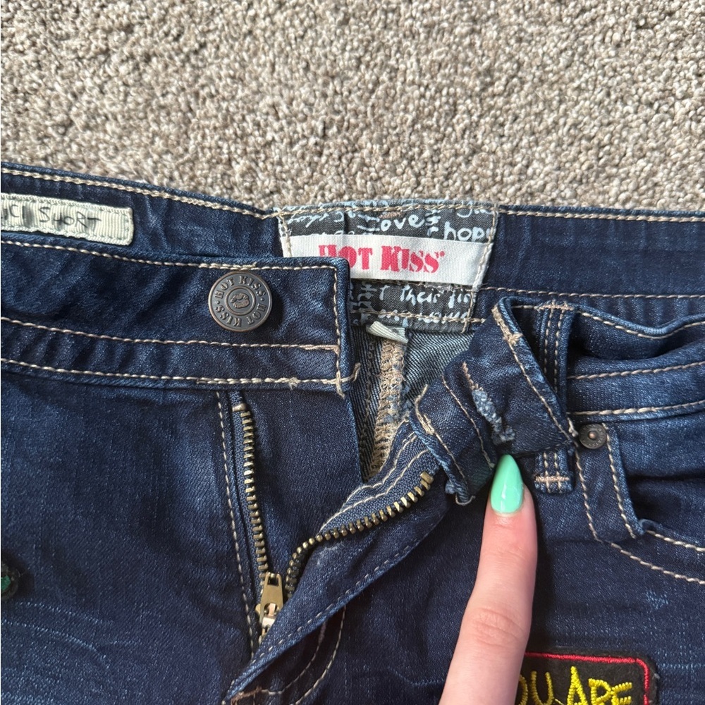 VINTAGE HOT KISS Shorts Mini Low Rise Jeans Shorties Women’s Cici Patches Sz 9 - Picture 6 of 7